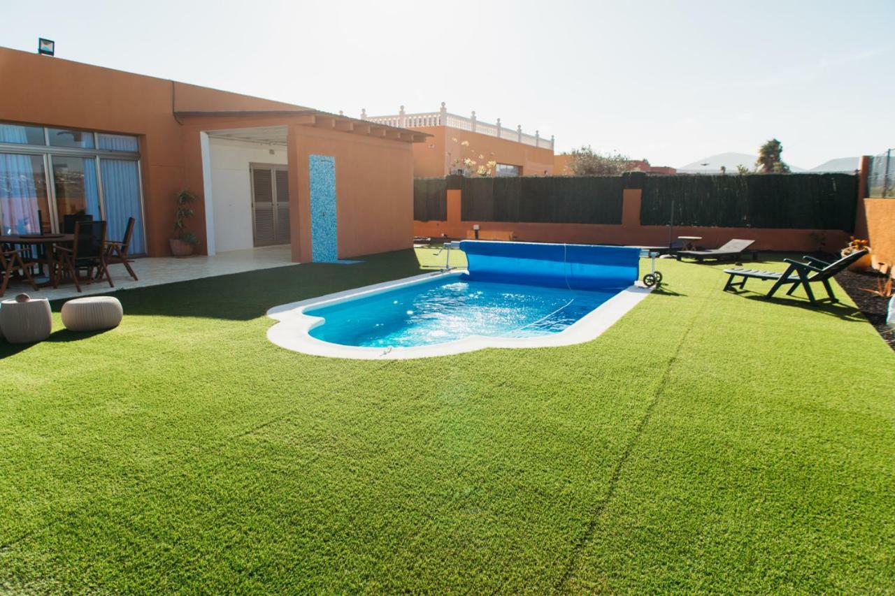 Eco Villa White Suite With Climatized Pool Caleta De Fuste Exterior foto